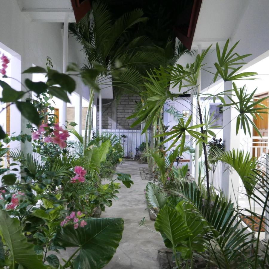 吉利特拉旺安Rumah Side公寓 外观 照片